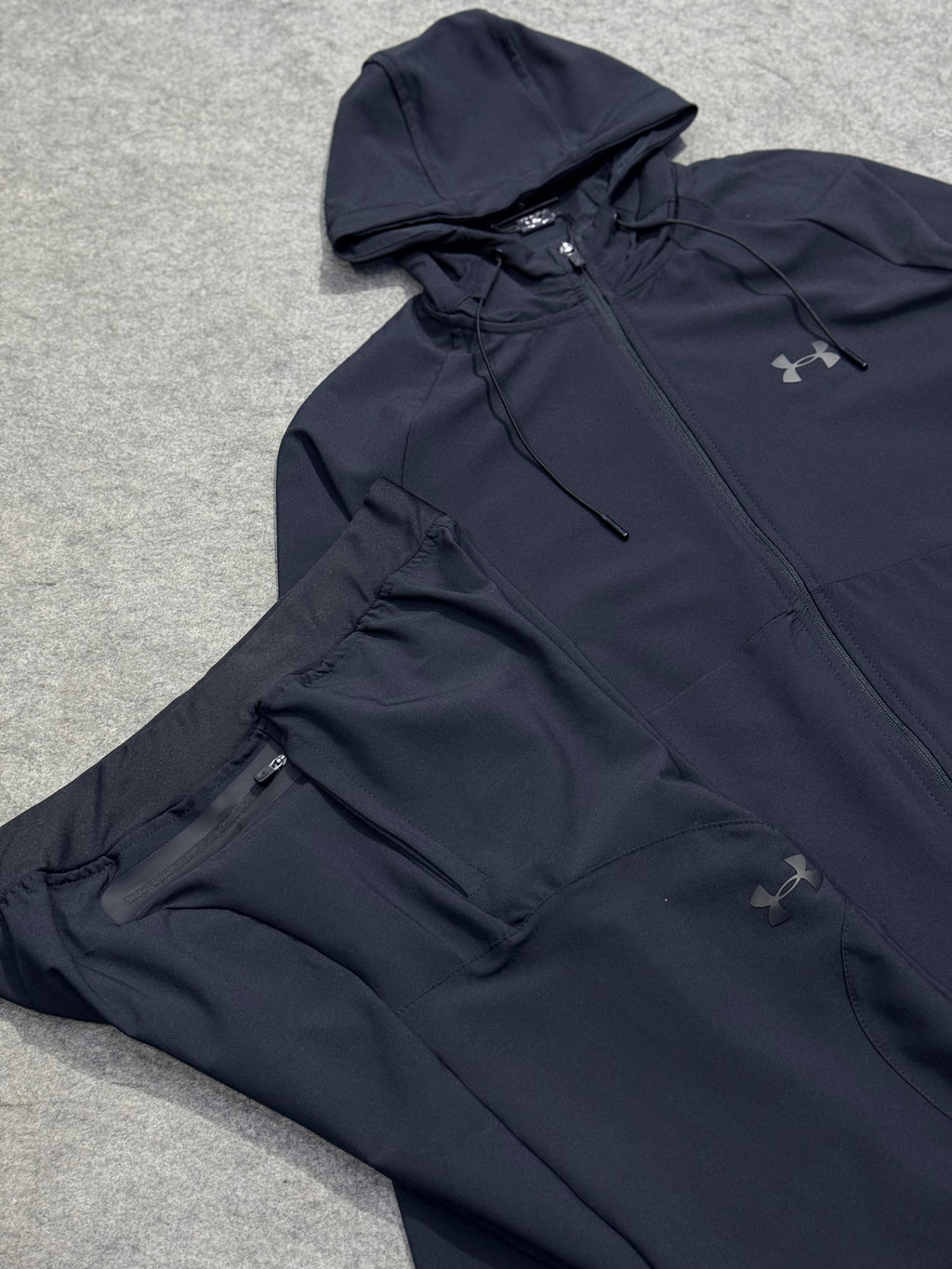 Ensemble under armour
