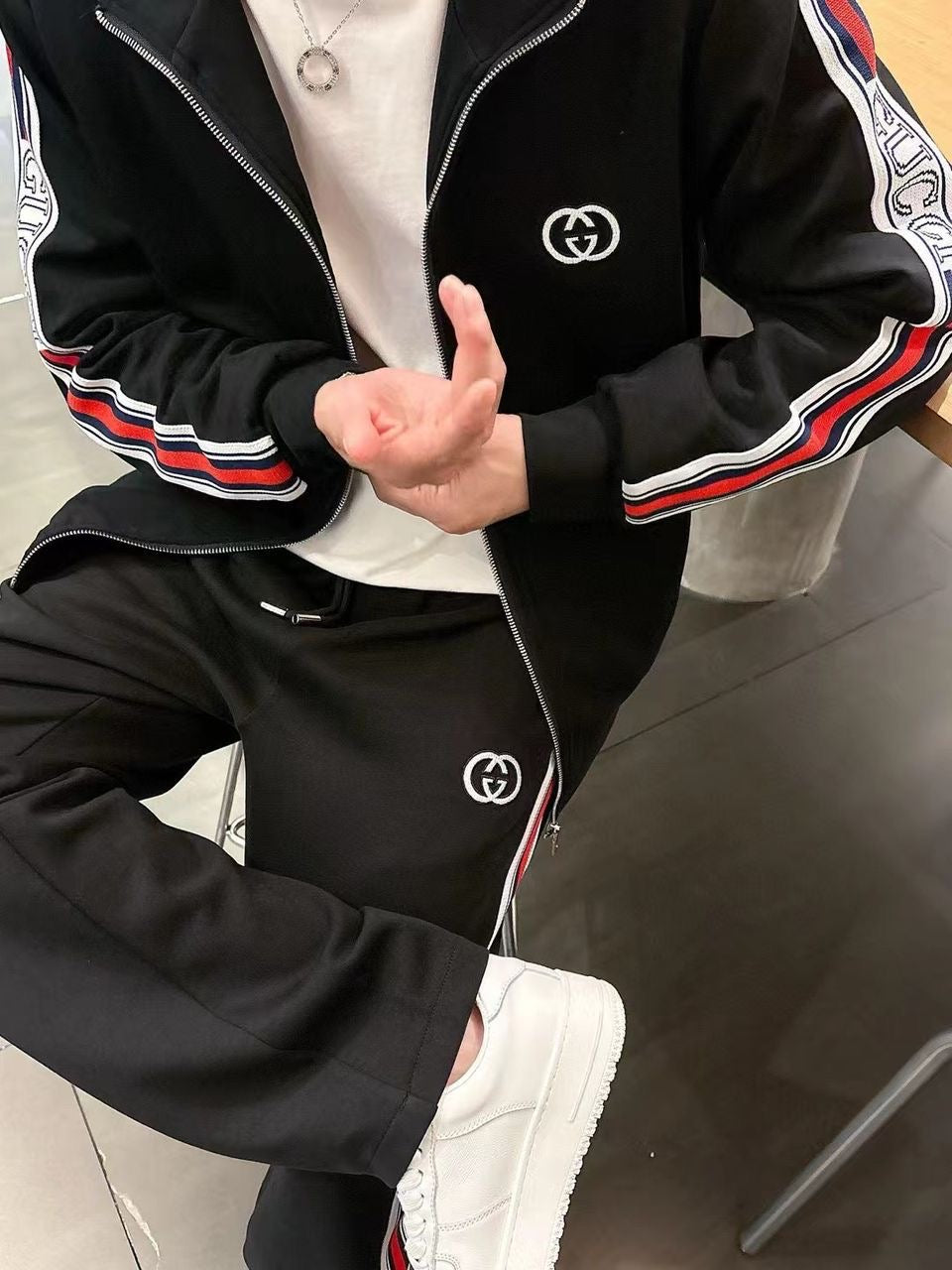 Ensemble gucci